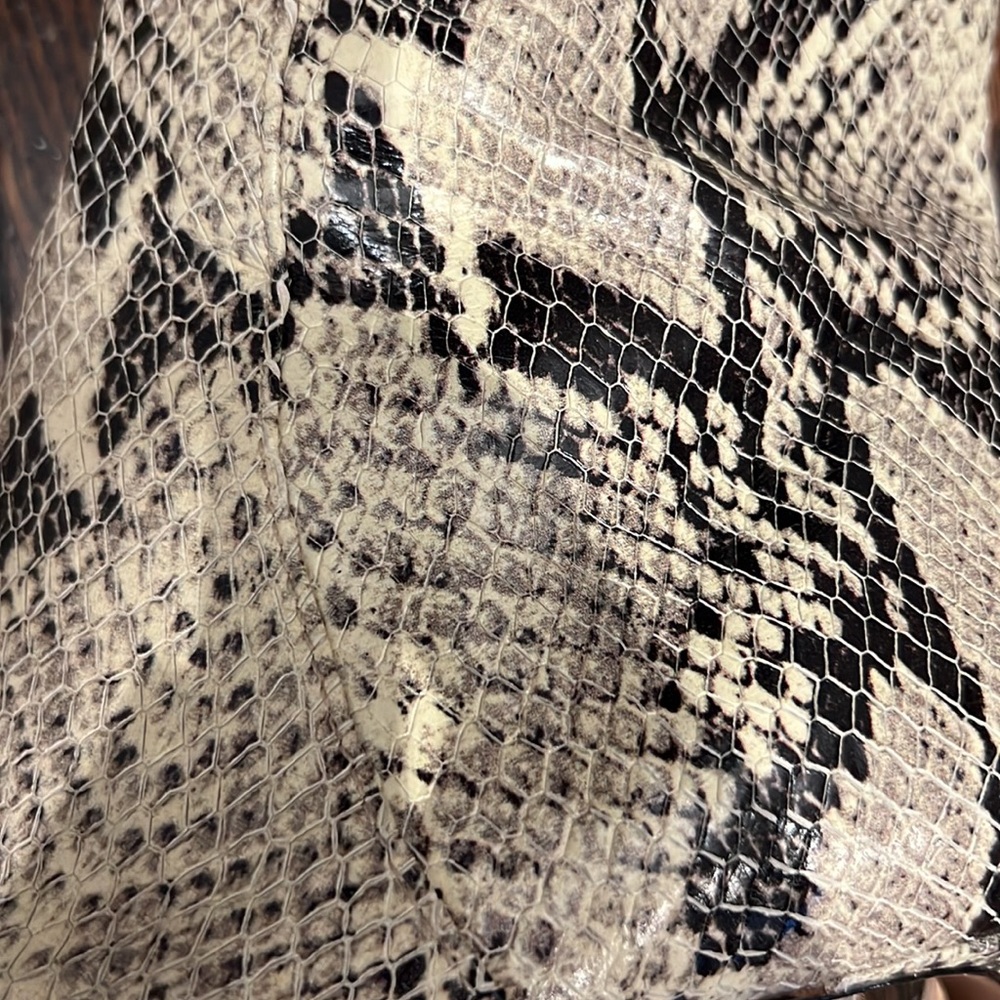 👢SCHUTZ Python Boots! - Picture 10 of 13